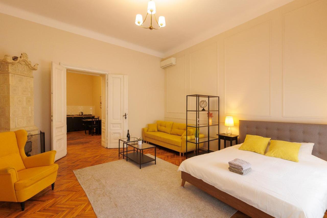 Spacious Flat In Old Town Wi-fi Appartement